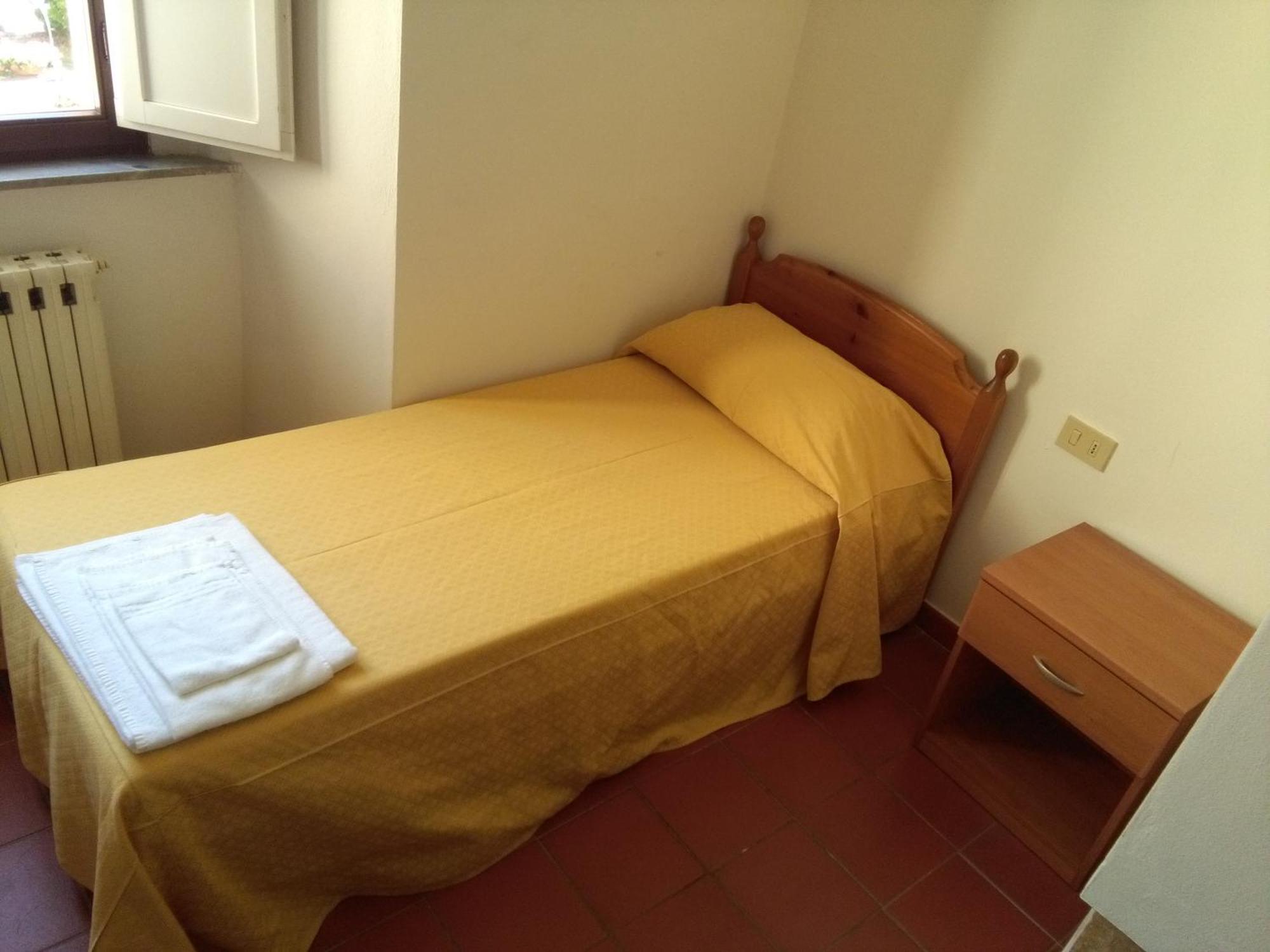 Casa Mater Ecclesiae Hotel Massa Marittima Eksteriør billede