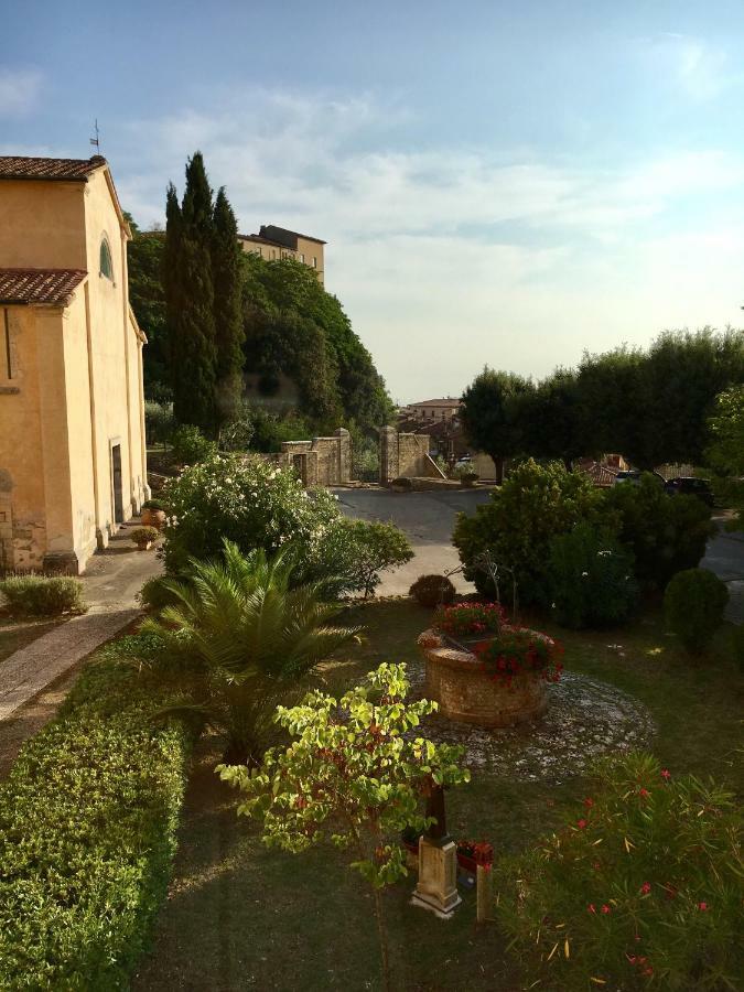 Casa Mater Ecclesiae Hotel Massa Marittima Eksteriør billede