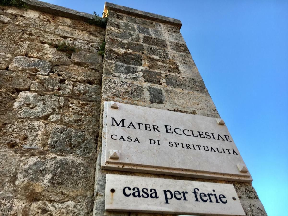 Casa Mater Ecclesiae Hotel Massa Marittima Eksteriør billede