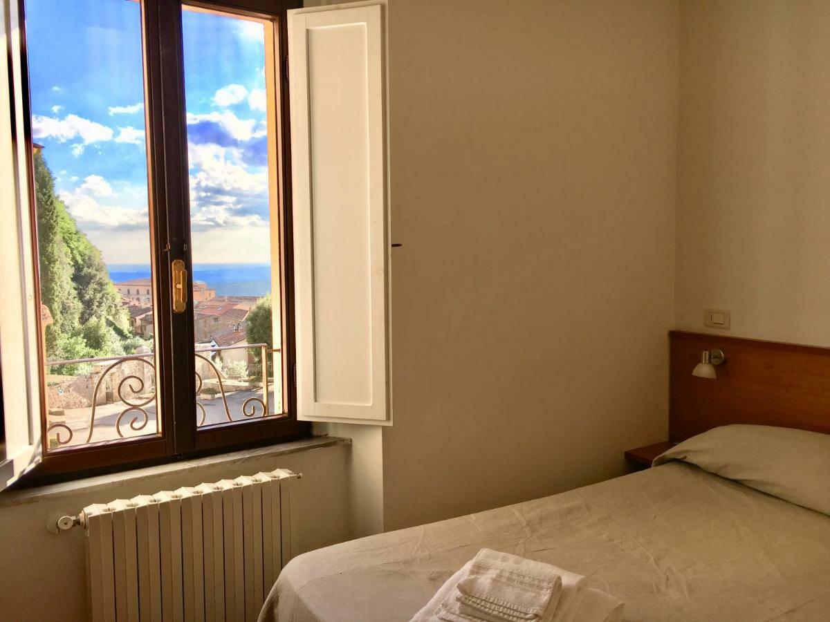 Casa Mater Ecclesiae Hotel Massa Marittima Eksteriør billede